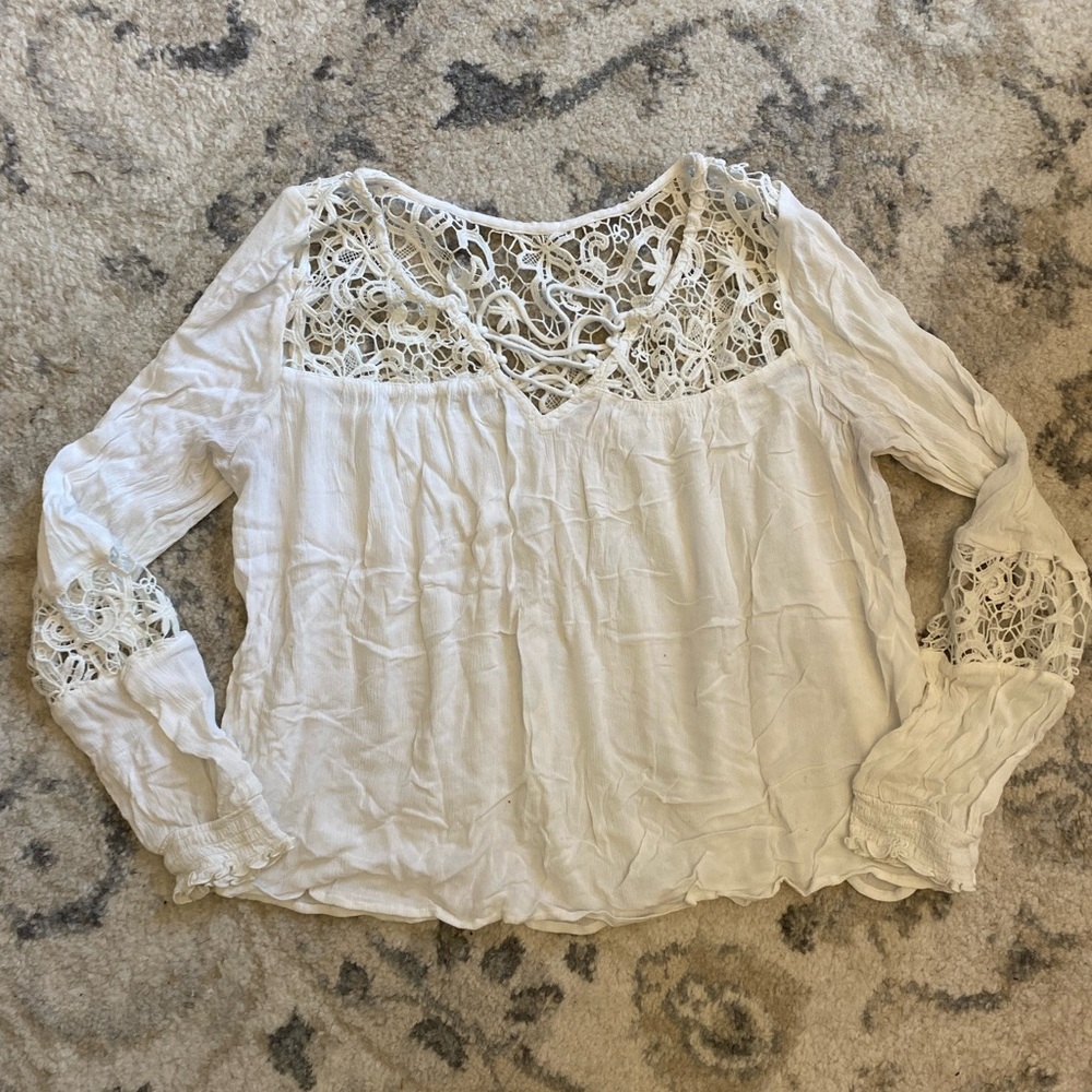 Hollister White Long Sleeve White Top Lace Detailing Size Medium